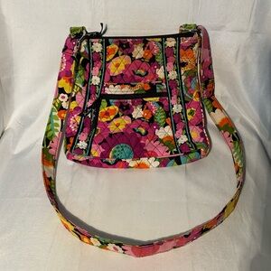 VeraBradley Va Va Bloom Hipster
Crossbody Purse Floral Pink Black Yellow
RETIRED